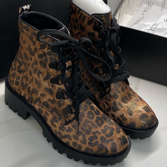 KENDALL + KYLIE EPIC LEOPARD COMBAT BOOTS EURO 36 NEW - Picture 16 of 16